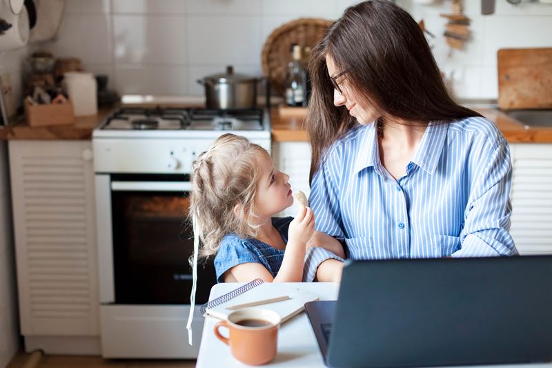 Working,Mom,Works,From,Home,Office.,Happy,Mother,And,Daughter